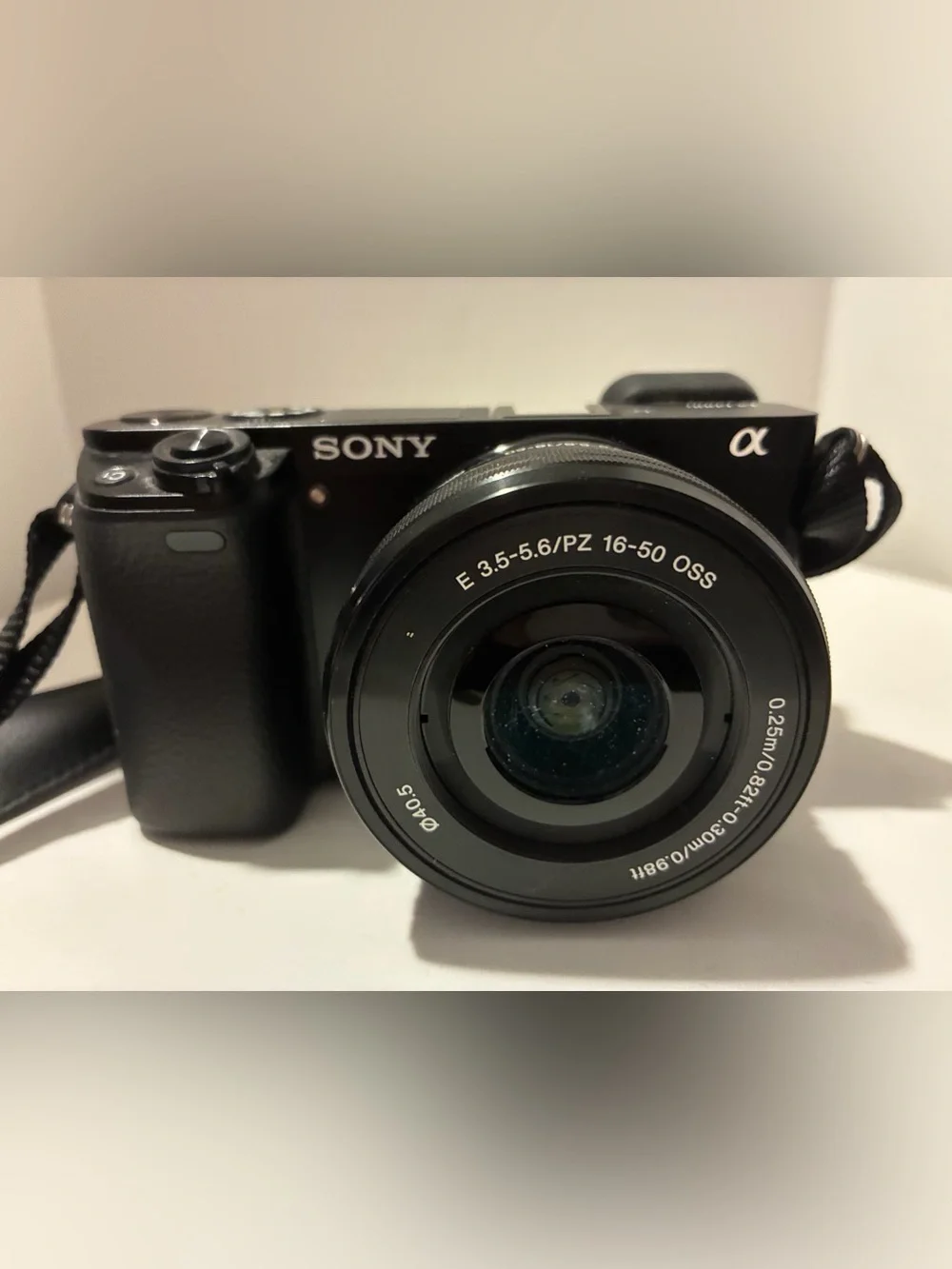 Sony A6000 Black Mirrorless Camera with 16-50mm Lens, Camera bag